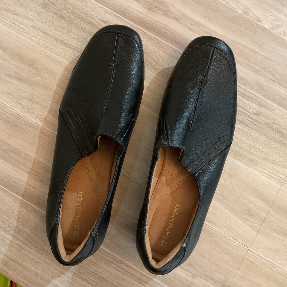 Naturalizer Fiona Black Leather Slip On Loafers Womens 11M Comfort Shoes